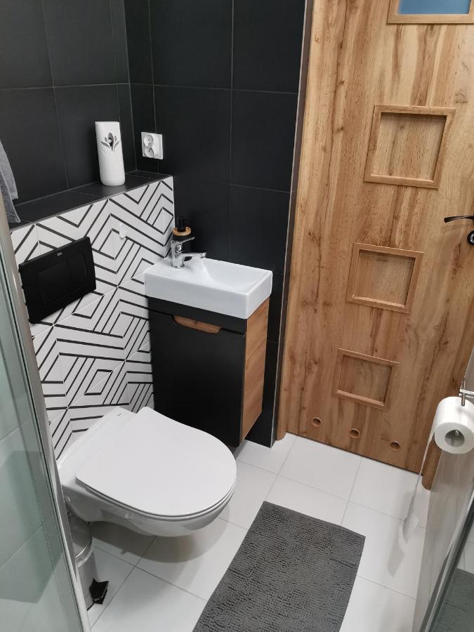 Przytulny Apartament W Wiezowcu - Centrum Miasta Podwislocze 38 Rzeszów Esterno foto