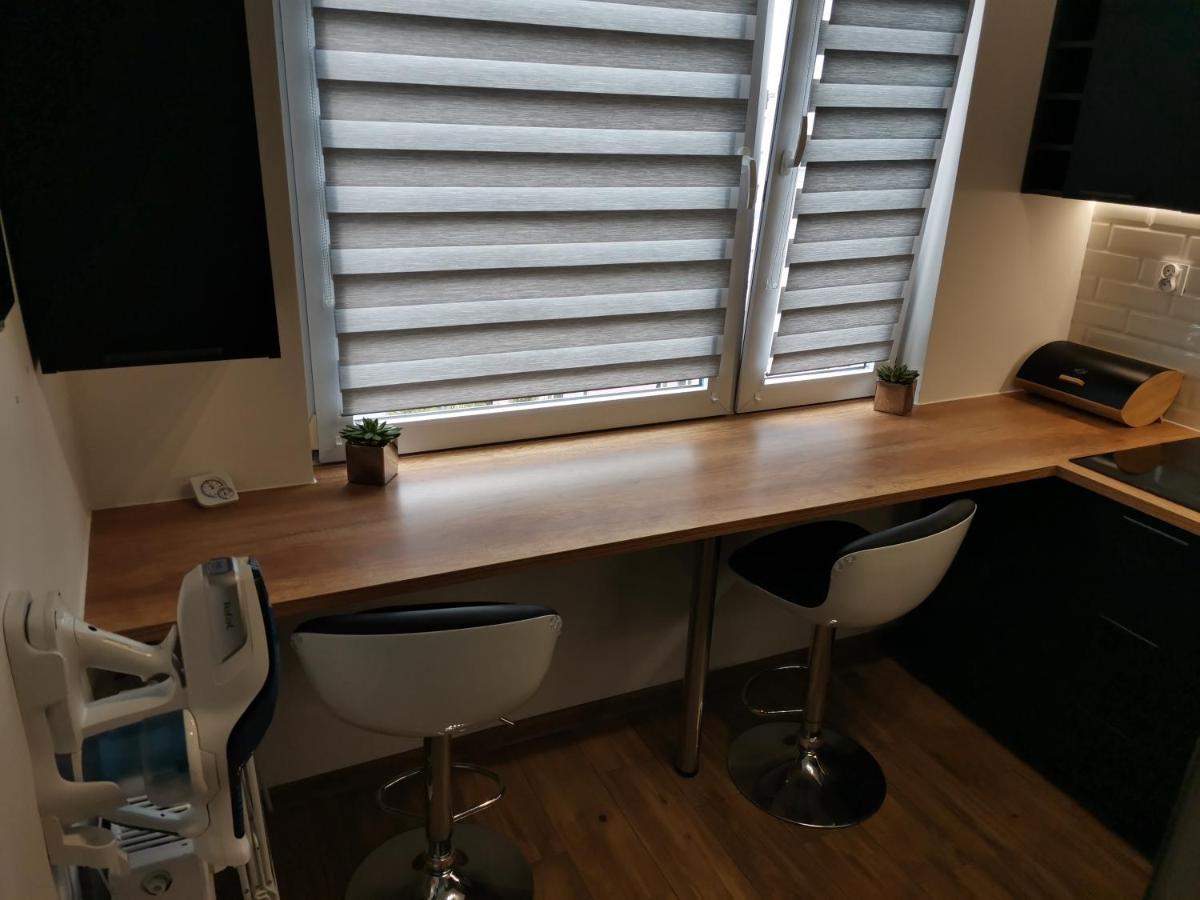 Przytulny Apartament W Wiezowcu - Centrum Miasta Podwislocze 38 Rzeszów Esterno foto