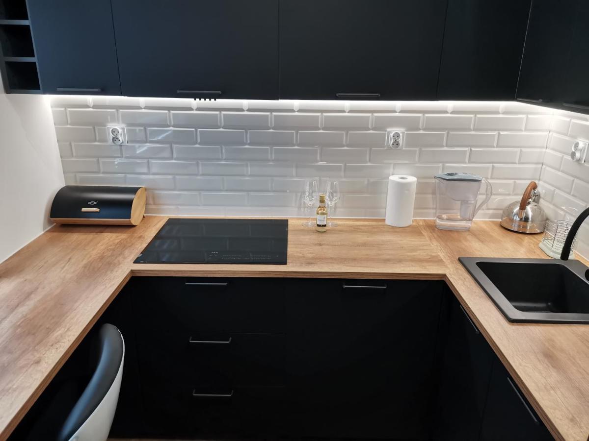 Przytulny Apartament W Wiezowcu - Centrum Miasta Podwislocze 38 Rzeszów Esterno foto